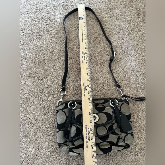 Vintage Coach Signature Bag - Picture 10 of 12